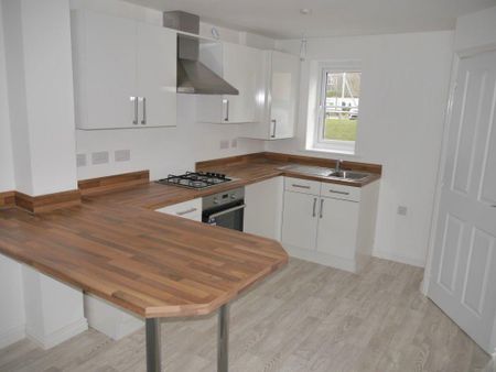 3 bedroom maisonette to rent - Photo 5