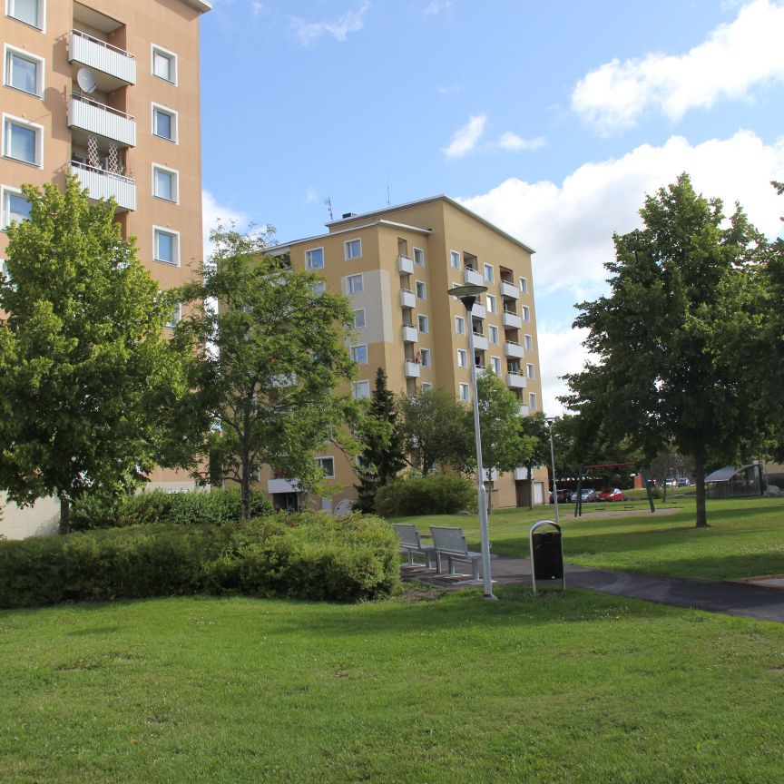 Trädgårdsgatan 8 - Photo 1