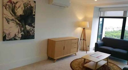 I AM FULLY FURNISHED WITH SEA VIEW AND PARKING! - Photo 4