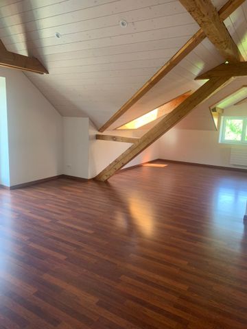 Charmant appartement de 3.5 pièces dans une petite maison plurifamiliale – 1er loyer offert - Photo 5