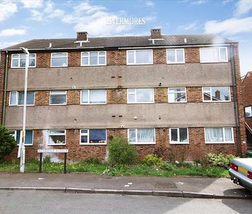 2 bedroom Flat to let - Photo 1