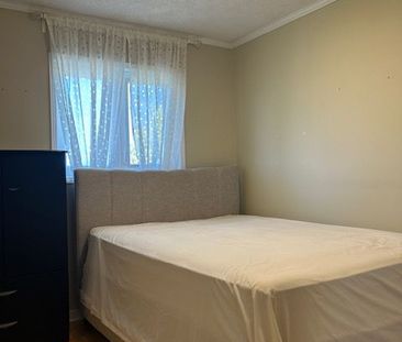 For Lease - 56 Isa Court, Vaughan, Ontario - Photo 4