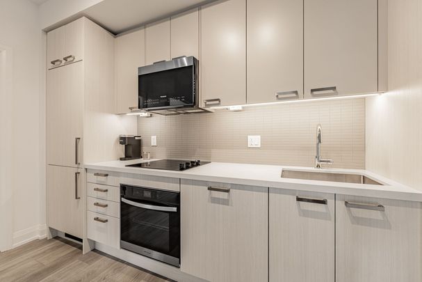 For Lease - 20 Soudan Avenue Unit# 911, Toronto, Ontario - Photo 1