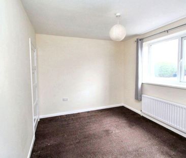 2 bed upper flat to rent in NE5 - Photo 2