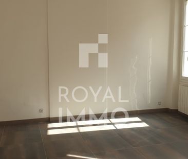 Location Appartement 2 pièces 39m² LA SEYNE SUR MER 83500 - Photo 5