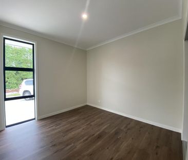 Stylish new two-bedroom - Photo 6