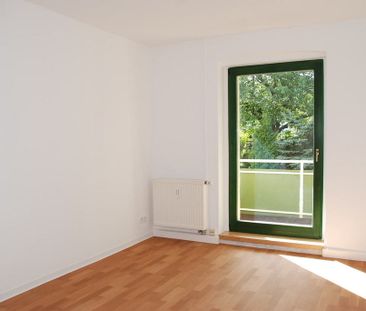 Kleine 2-Raum-Wohnung mit Balkon und Tageslichtbad - Foto 3