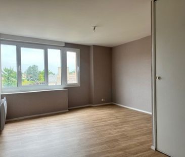 Location Appartement 4 pièces 78 m² La Châtre - Photo 2