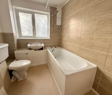 2 bedroom maisonette to rent - Photo 5