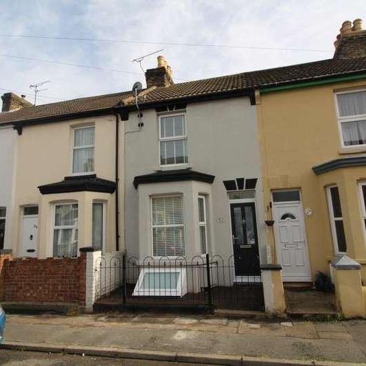 King Edward Road, Gillingham, ME7 - Photo 1