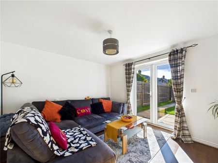 2 bedroom terraced house to rent - Photo 2