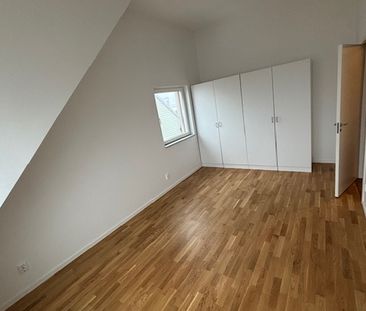 Harald Linds Väg 110 - Photo 1