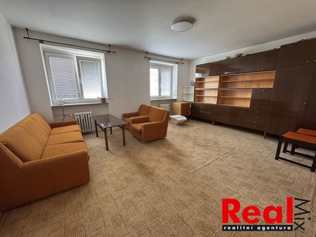 Pronájem bytu 3+1 71 m² - Photo 2