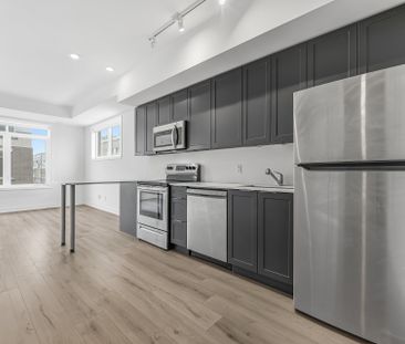 For Lease - 3062 Sixth Line Unit# 342, Oakville, Ontario - Photo 3