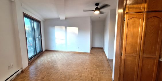 Beau 3.5 Au 2e - Près De St-Michel & H-B - Photo 3