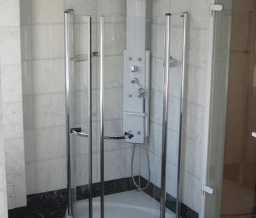 Komfortable Wohnung in neu erbauter Stadtvilla ! - Foto 2