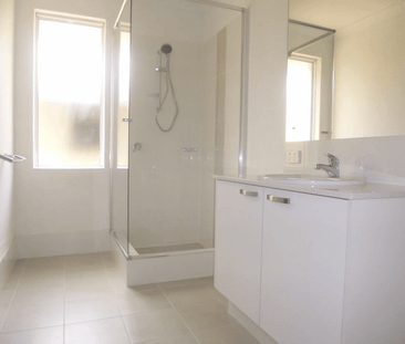 Modern Family Living in a Prime Wellard Location - Photo 3