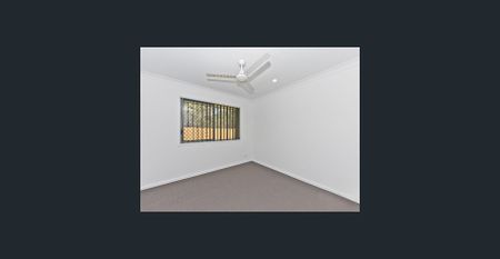 Space & Style In Killara Estate! - Photo 3