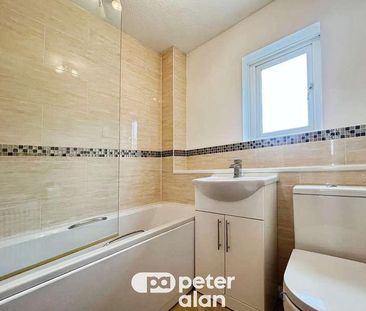 Clos Y Dolydd, Beddau, Pontypridd, CF38 - Photo 6
