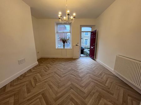 2 bedroom terraced house to rent - Photo 2