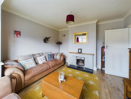 3 bedroom property to rent - Photo 3
