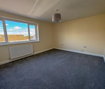 4 bedroom detached house to rent - Photo 4