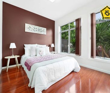 “Walk to Schools | Shopping Centre” - Photo 5