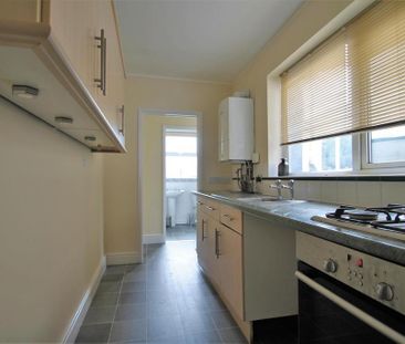 2 bedroom terraced house to rent - Photo 3
