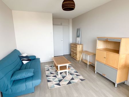 T1 de 32 m² meublé avec balcon refait à neuf – Proche gare - Photo 3