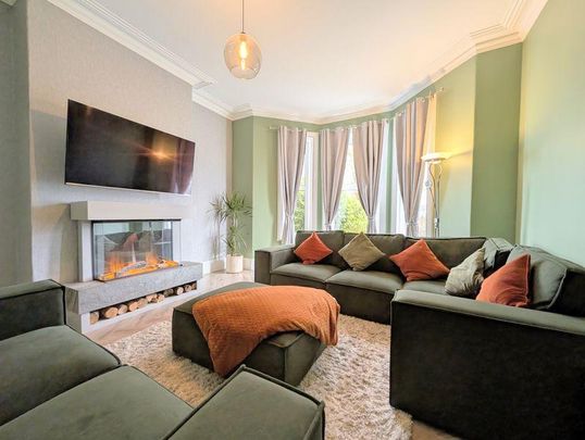 4 bedroom property to rent - Photo 1