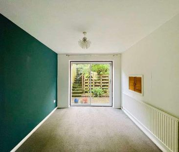 East Grinstead, RH19 - Photo 4