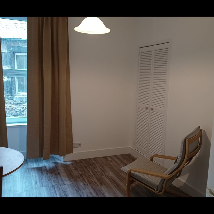 1 Bed Flat, High Riggs, EH3 - Photo 1