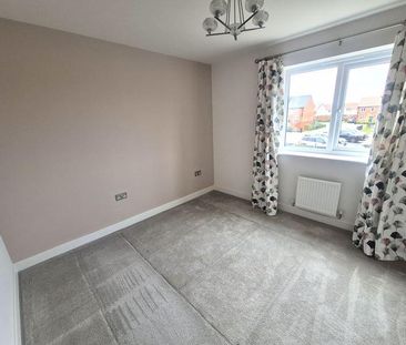 2 bedroom semi-detached house to rent - Photo 2