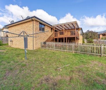 Spacious Family Home - Photo 3