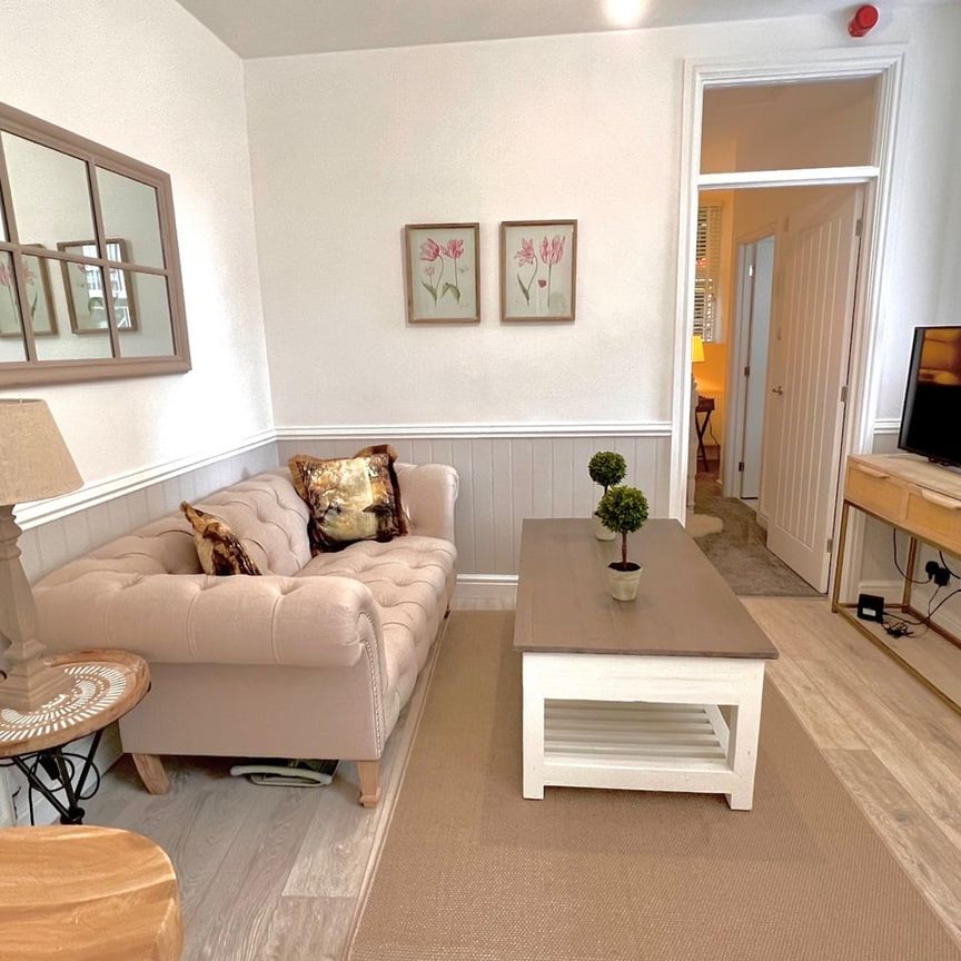 1 Bed Flat, Fulwood Road, S10 - Photo 1