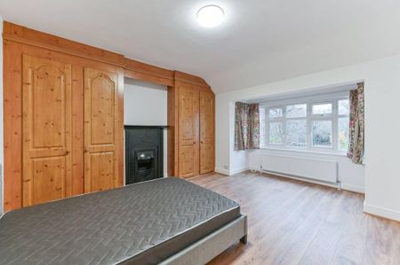 5 bedroom detached house to rent - Photo 3