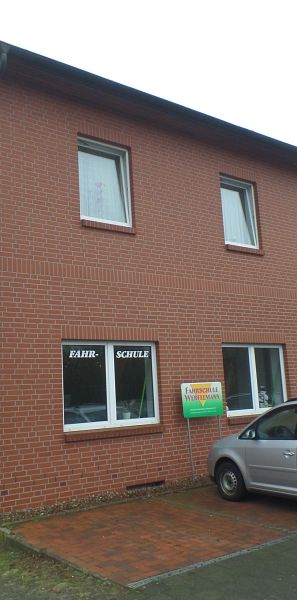 neu renovierte , gemütliche , große DG Wohnung in gepflegtem Haus - Photo 1