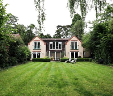 4 bedroom detached house to rent - Photo 2