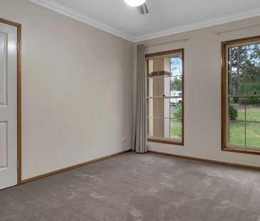Spacious Family Home with Valley Views Just Minutes from Toowoomba - Photo 4
