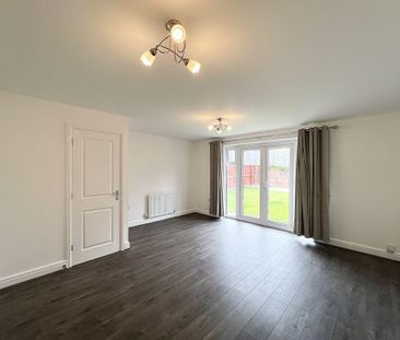 3 bedroom semi-detached house to rent - Photo 1