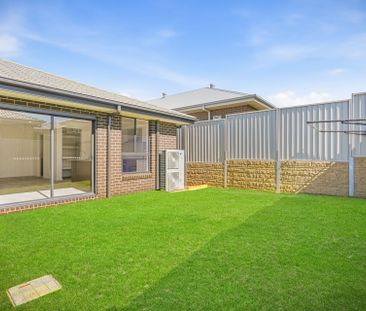 BRAND NEW FOUR BEDROOM FAMILY HOME - Photo 5