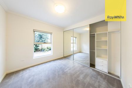 modern 2 bedroom apartment overlooking parramatta river - Photo 3