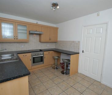 2 bedroom terraced house to rent - Photo 5