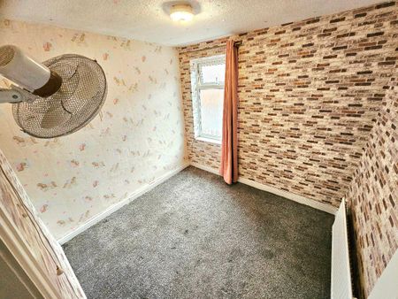 Albert Avenue, Gorton, Manchester, M18 - Photo 3