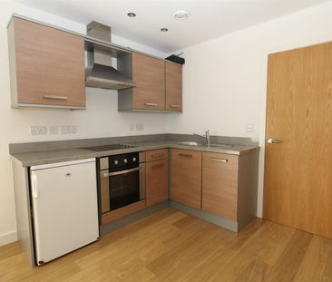 Waterloo Court, Leeds City Centre, LS10 1QN - Photo 2