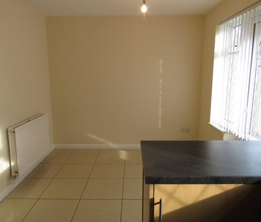 Newton Close, Worksop, Gateford - Photo 3