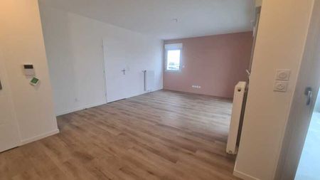 Location Appartement 2 Pièces 45 m² - Photo 3