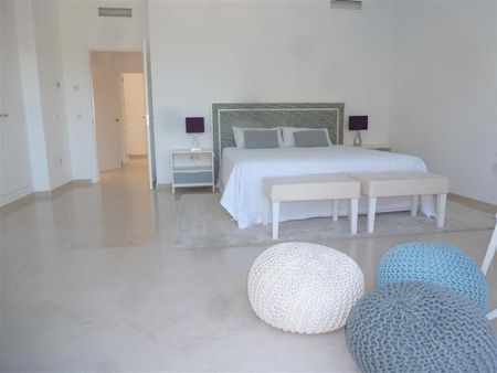 Detached Villa in Guadalmina Baja - Photo 4