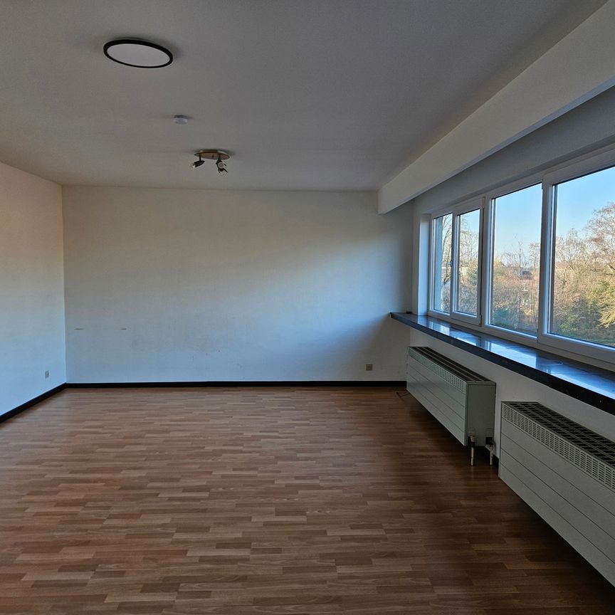 Licht appartement met 2 slaapkamers en parkeergelegenheid - Foto 1