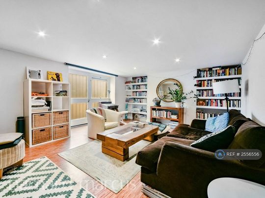 2 bedroom end of terrace house to rent - Photo 1